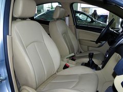2010款 两厢 1.6L 手动 尊贵型