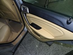 2010款 两厢 1.6L 手动 尊贵型