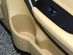 2010款 两厢 1.6L 手动 尊贵型