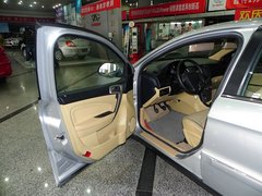 2010款 两厢 1.6L 手动 尊贵型