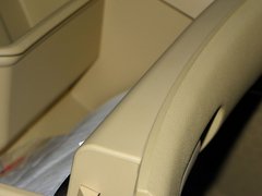 2010款 两厢 1.6L 手动 尊贵型
