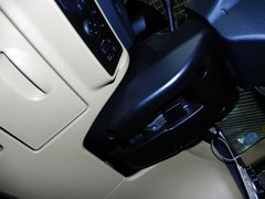 2010款 两厢 1.6L 手动 尊贵型