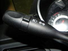 2010款 两厢 1.6L 手动 尊贵型