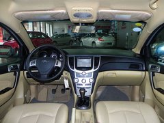 2010款 两厢 1.6L 手动 尊贵型