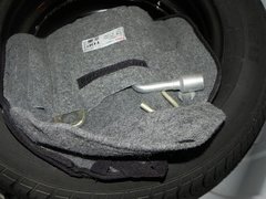 2010款 两厢 1.6L 手动 尊贵型