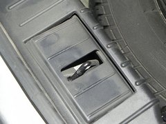 2010款 两厢 1.6L 手动 尊贵型