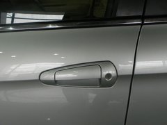 2010款 两厢 1.6L 手动 尊贵型