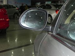 2010款 两厢 1.6L 手动 尊贵型