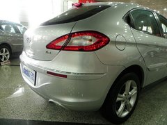 2010款 两厢 1.6L 手动 尊贵型