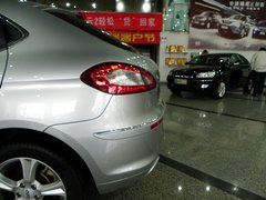 2010款 两厢 1.6L 手动 尊贵型