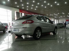 2010款 两厢 1.6L 手动 尊贵型
