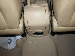 2010款 两厢 1.6L 手动 尊贵型