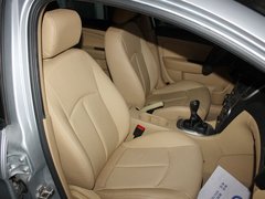2010款 两厢 1.6L 手动 尊贵型