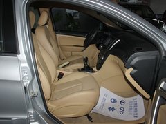 2010款 两厢 1.6L 手动 尊贵型