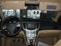 2010款 兩廂 1.6L 手動 尊貴型