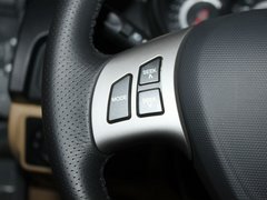 2010款 两厢 1.6L 手动 尊贵型
