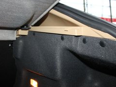2010款 兩廂 1.6L 手動 尊貴型
