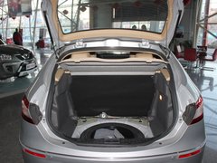 2010款 兩廂 1.6L 手動 尊貴型