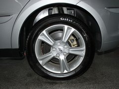 2010款 两厢 1.6L 手动 尊贵型