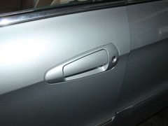 2010款 两厢 1.6L 手动 尊贵型
