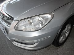 2010款 两厢 1.6L 手动 尊贵型