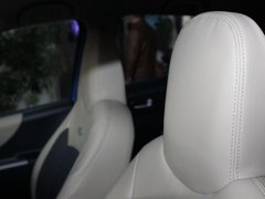 2010款 1.0L 手动 炫酷版