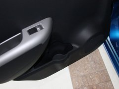 2010款 1.0L 手动 炫酷版