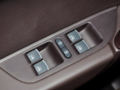 2011款 V6 TSI 标配型 5座