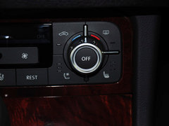 2011款 V6 TSI 舒适型 5座