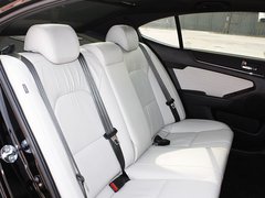2011款 2.4L 自动 旗舰版