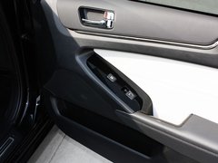 2011款 2.4L 自动 旗舰版