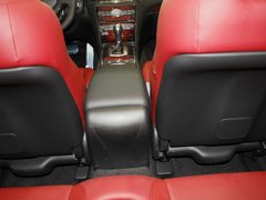 2010款 G37 3.7L 自动 硬顶敞篷红木饰版