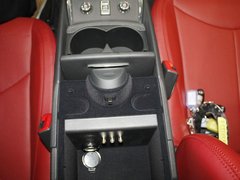 2010款 G37 3.7L 自动 硬顶敞篷红木饰版