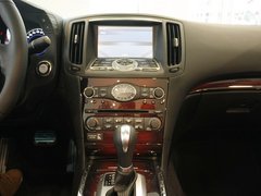 2010款 G37 3.7L 自动 硬顶敞篷红木饰版