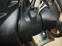 2010款 G37 3.7L 自动 硬顶敞篷红木饰版