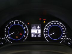 2010款 G37 3.7L 自动 硬顶敞篷红木饰版