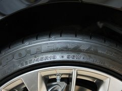 2010款 G37 3.7L 自动 硬顶敞篷红木饰版