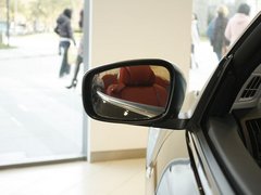 2010款 G37 3.7L 自动 硬顶敞篷红木饰版