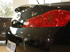 2010款 G37 3.7L 自动 硬顶敞篷红木饰版
