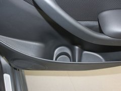 2011款 1.6L 手动 品雅版