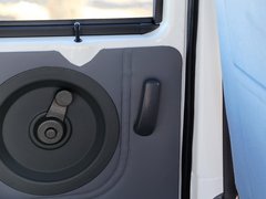 2010款 1.0 手动 新动力豪华型