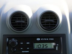 2010款 1.0 手动 新动力豪华型