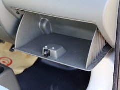 2010款 1.0 手动 新动力豪华型