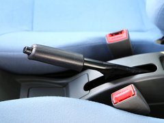 2010款 1.0 手动 新动力豪华型