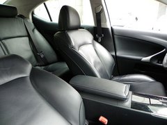 2011款 250 2.5 自动 炫动版