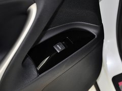 2011款 250 2.5 自动 炫动版