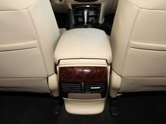 2011款 3.5L 自动 尊贵版 5座