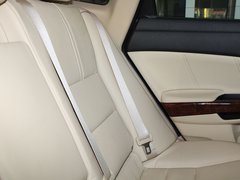 2011款 3.5L 自动 尊贵版 5座