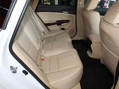 2011款 3.5L 自动 尊贵版 5座