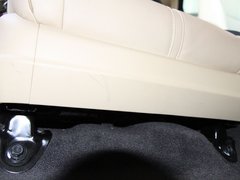2011款 3.5L 自动 尊贵版 5座